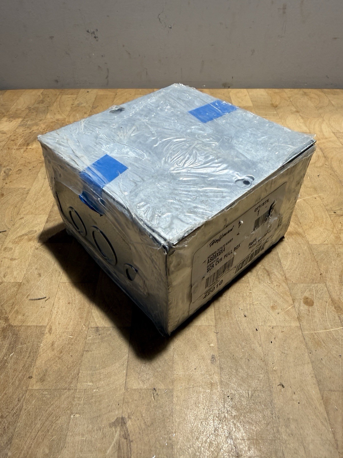 Hoffman Nvent ASE6x6x4NK Steel Screw Cover Pull Box NEMA Junction 6" x 6" x 4"