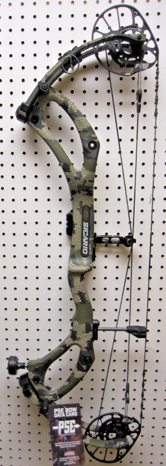 New 2026 PSE Sicario, 80#, DL 24.5"-30", RH, FDS Cam, 357fps-Carbon Bow-Kuiu