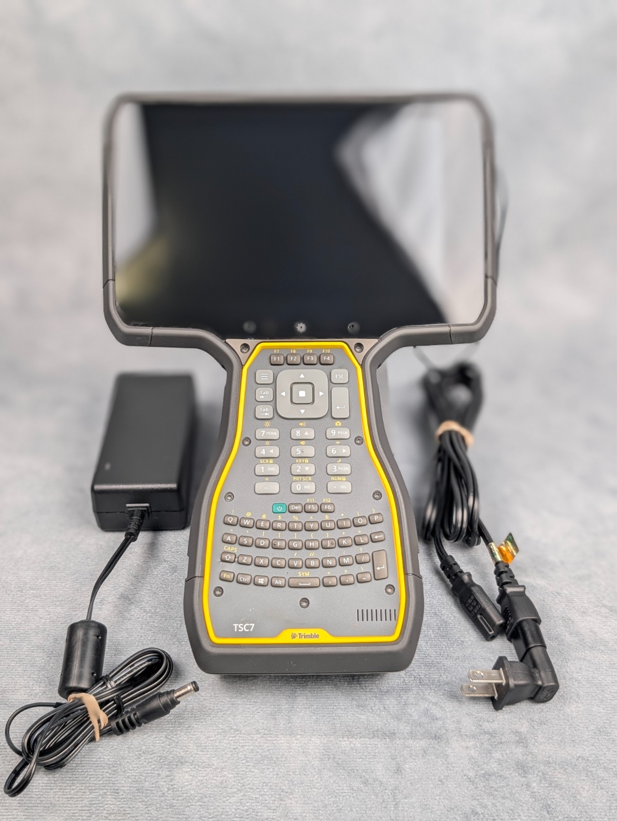 Trimble TSC7 Survey Controller | Access 2025.11 | General Survey + Roads Charger