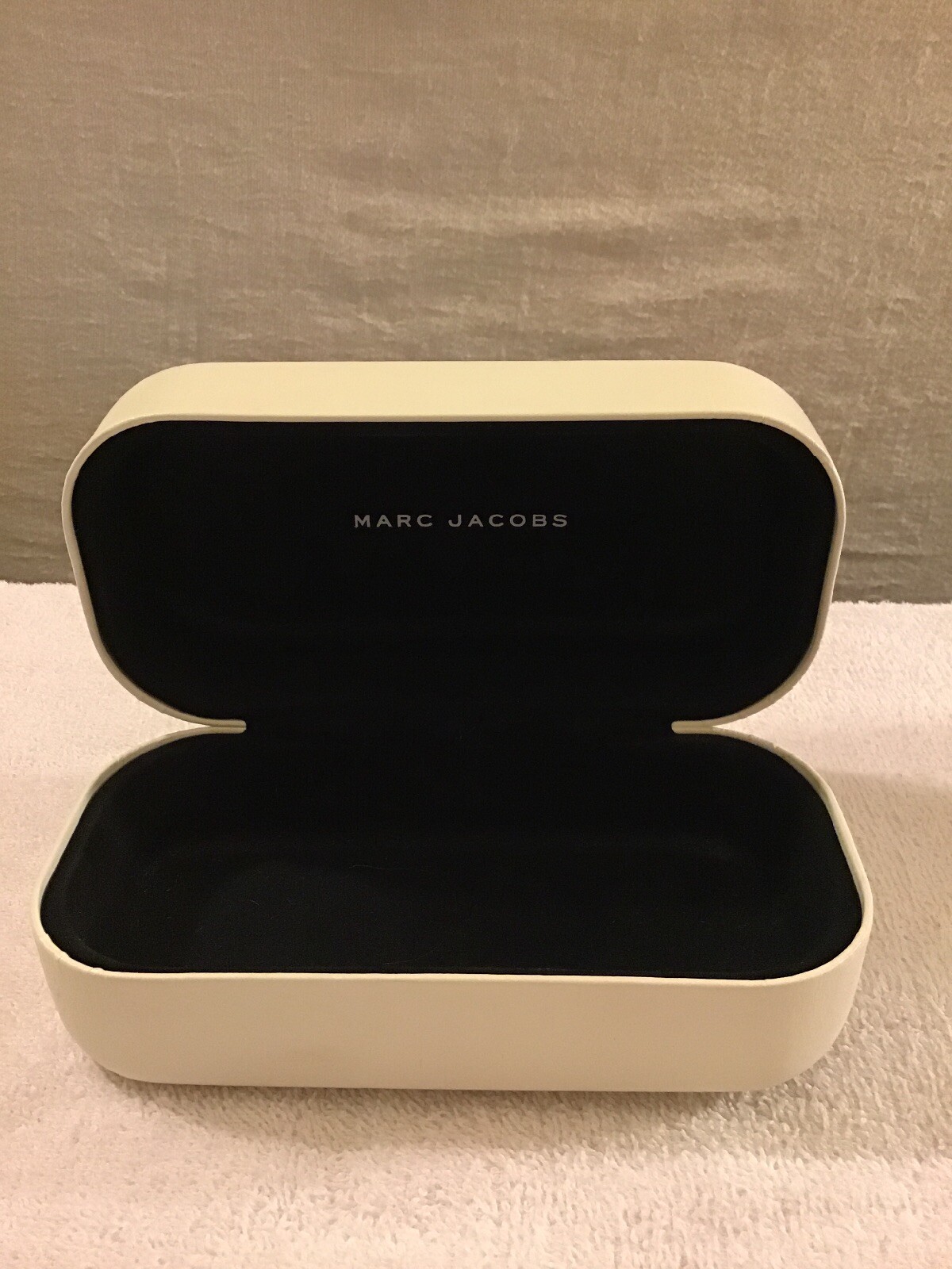 Marc Jacobs Sunglasses Case White Hardcase Large Eyewear Faux Leather