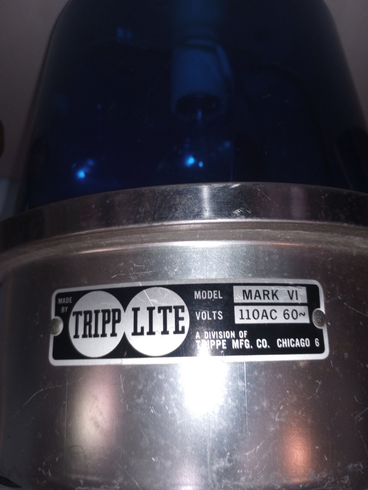 VIINTAGE BLUE TRIPP LITE MARK VI WITH MOUNTING BRACKET