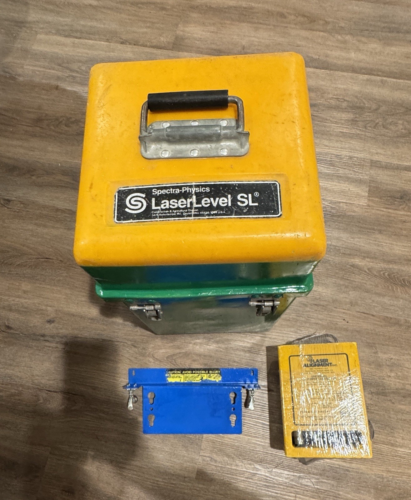 Spectra-Physics Model 942 SL Rotary Laser Level With Wall Mount And Case