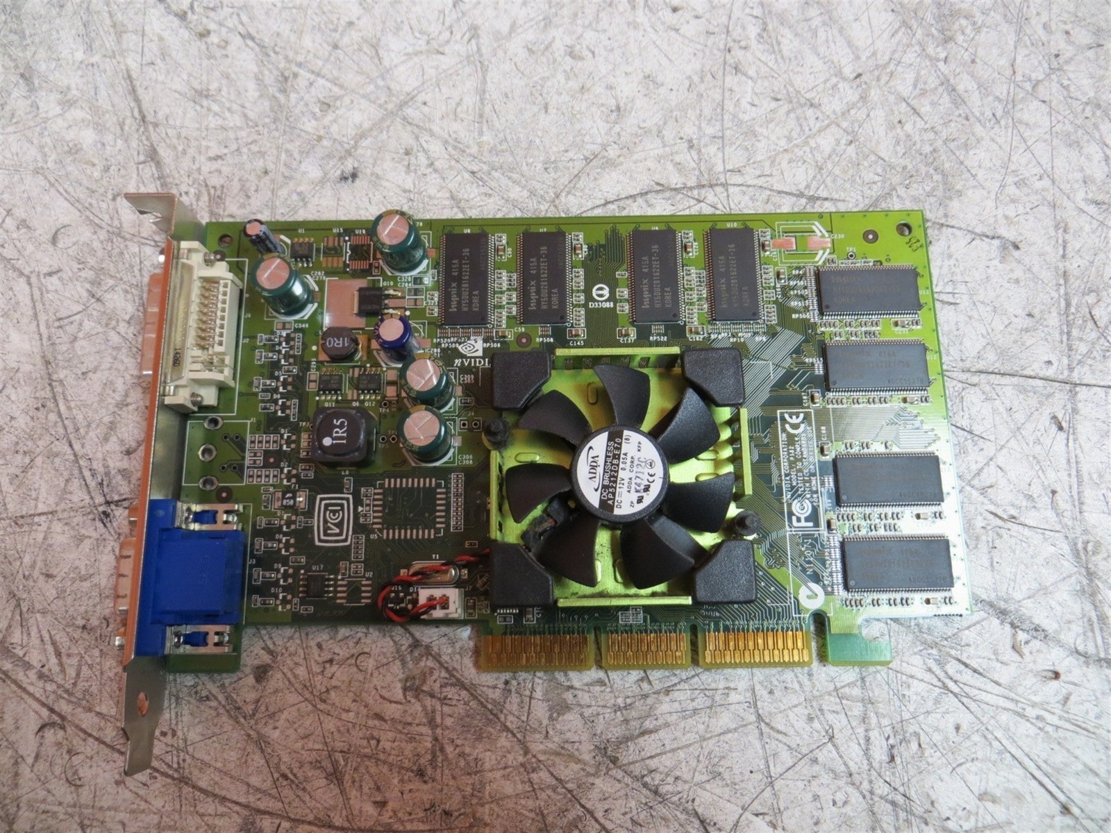 Nvidia Quadro FX 500 VGA DVI AGP Video Card