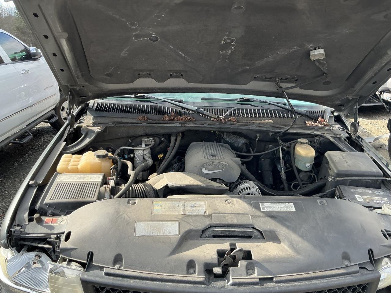 SILVRDO25 2002 Glove Box 4972520