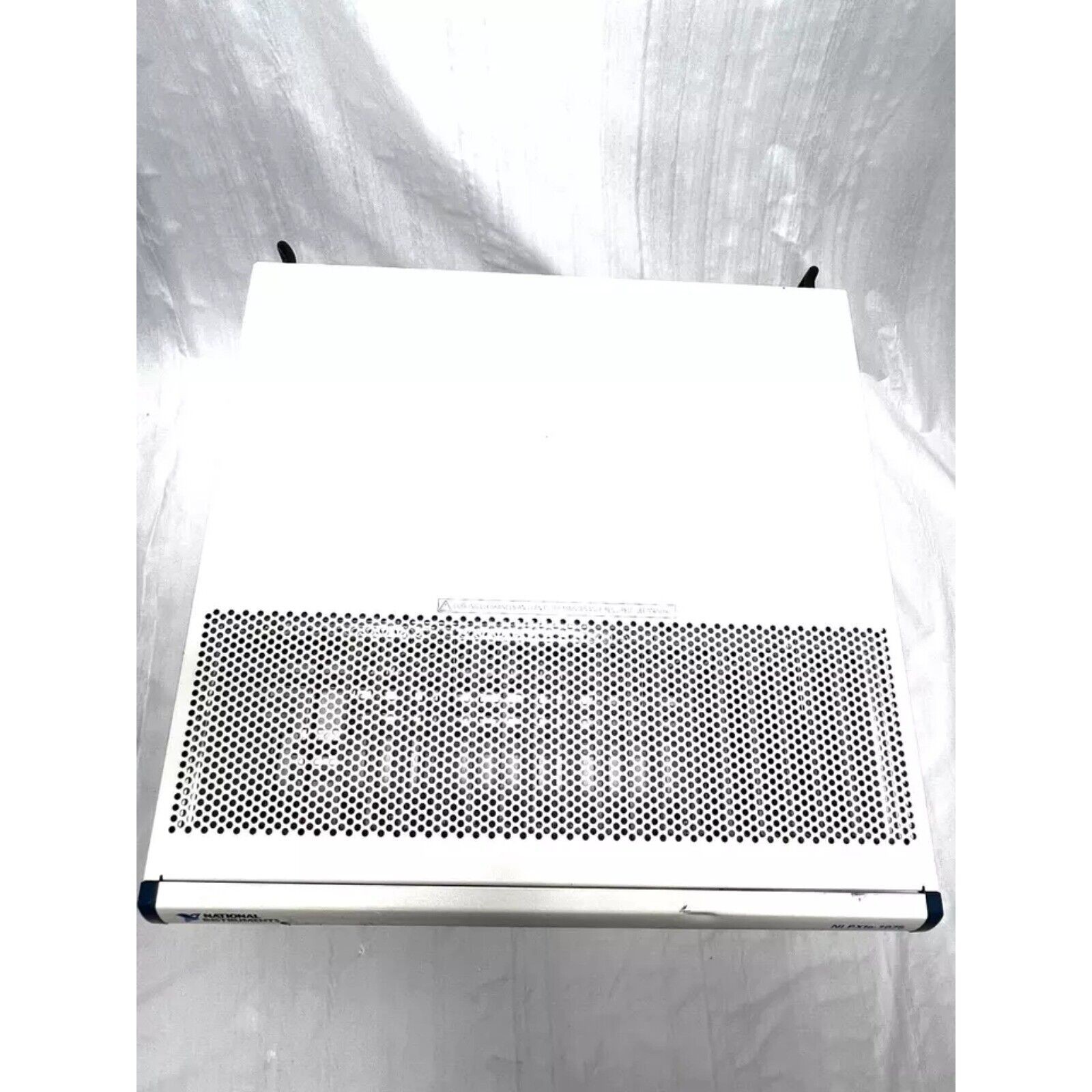 NEW National Instruments PXIe1075 PXIe-1075 Up to 4 GB/s PXI Chassis