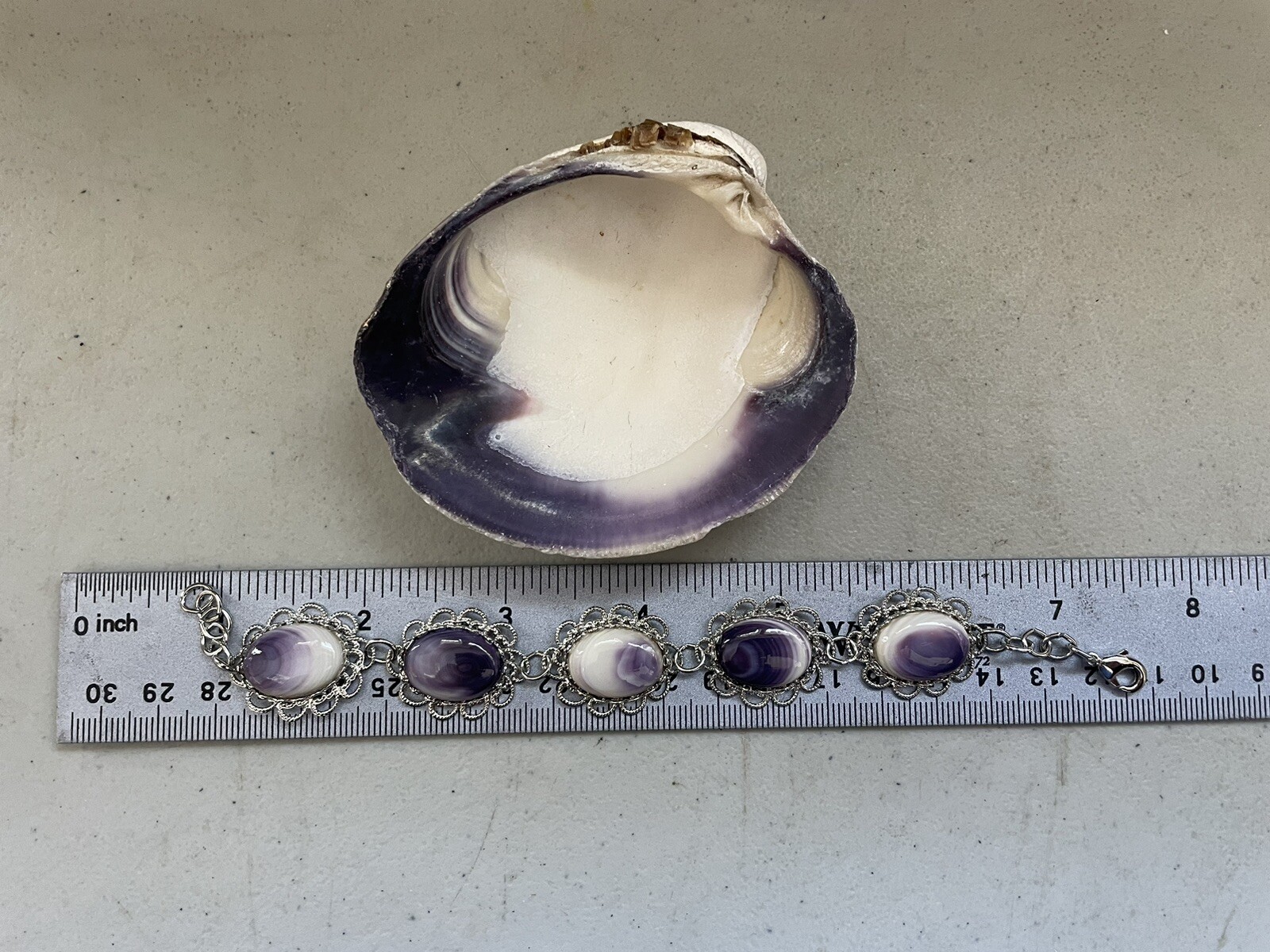 BR3 Costume Wampum bracelet Quahog Shell 7  to 7.5 Inches Adjustable