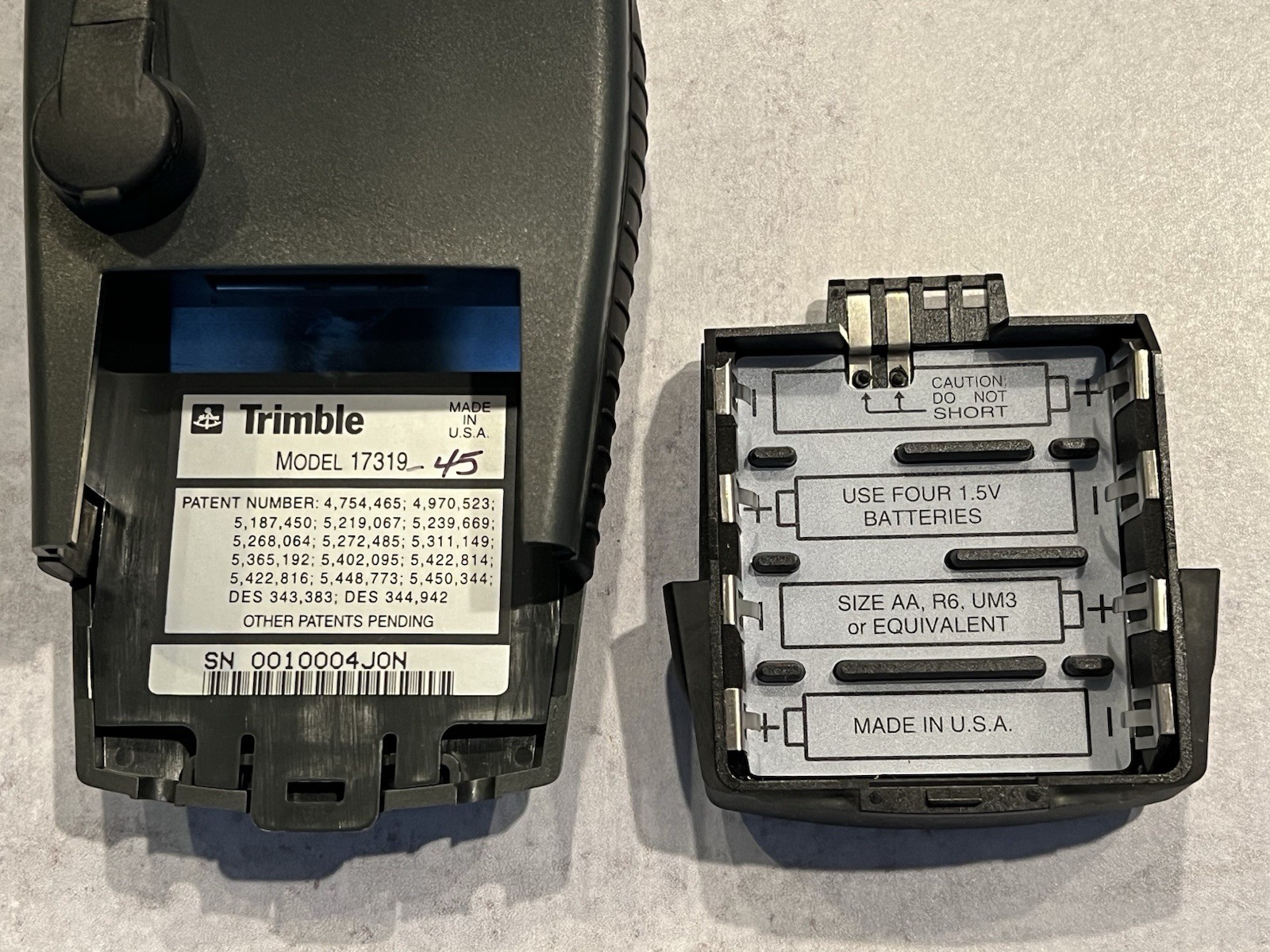 TRIMBLE NAVIGATION SCOUT MASTER GPS 17319 POWERS ON
