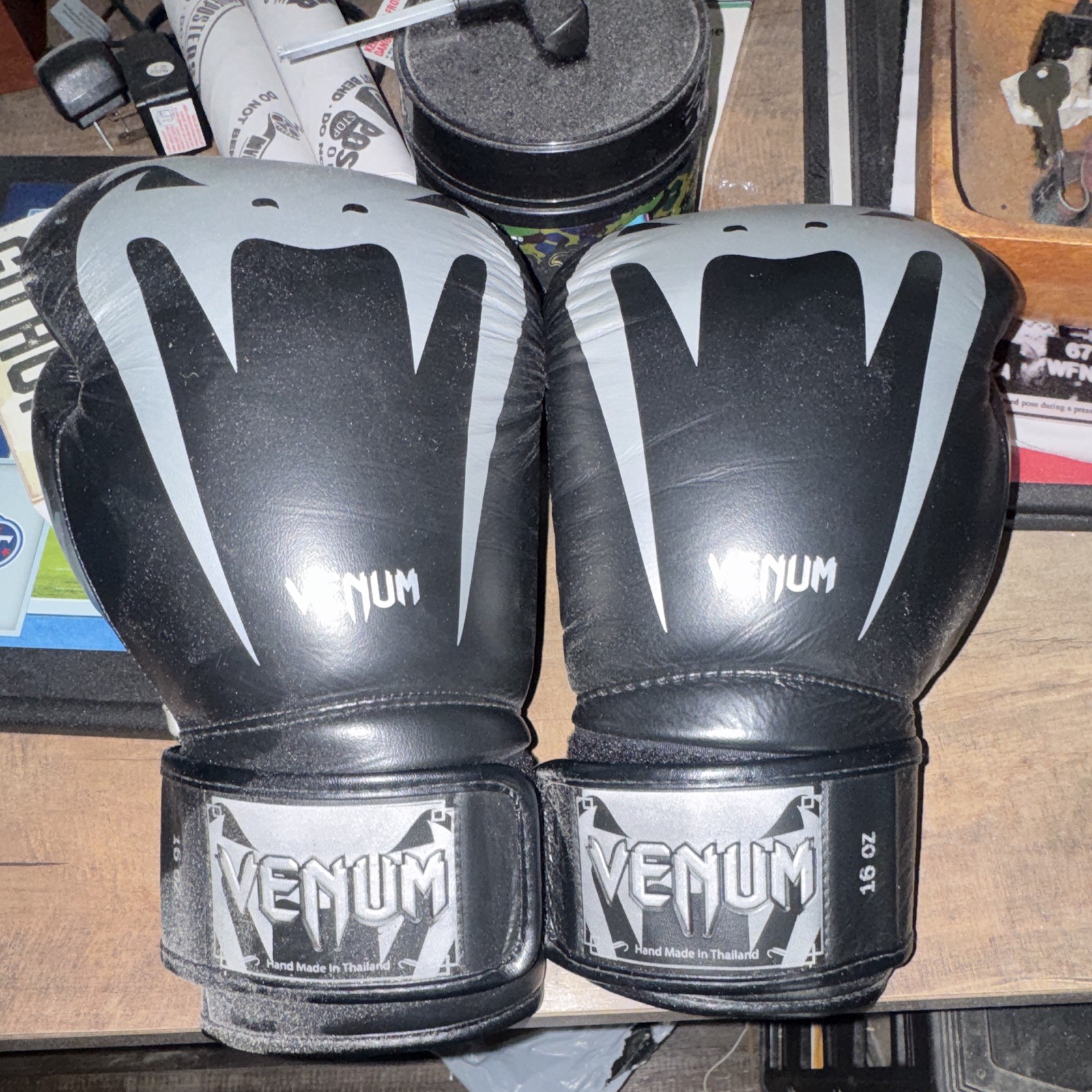 Venum Sparring Boxing Gloves 16 oz Adult Unisex Black/Silver