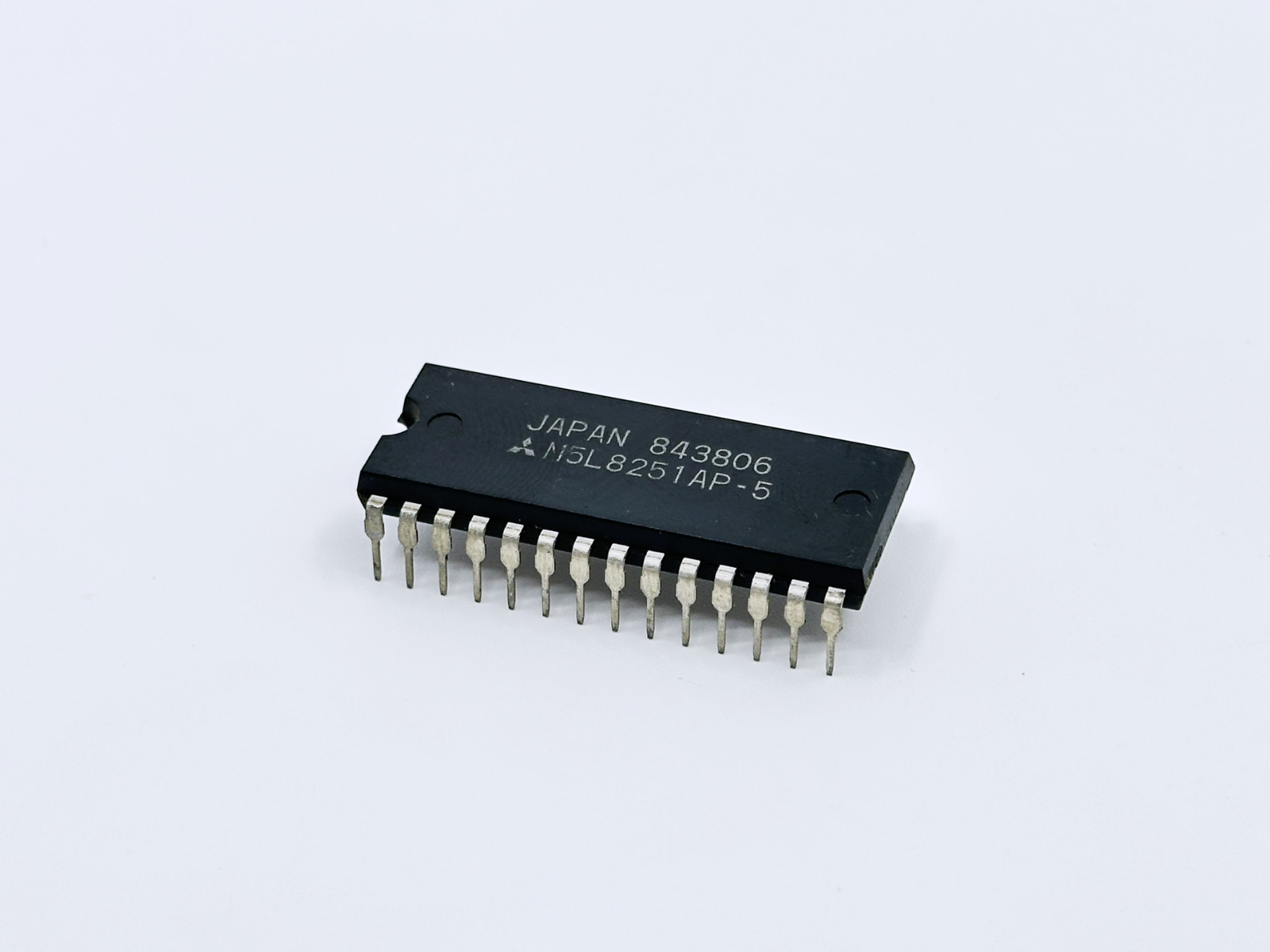 M5L8251AP-5 Mitsubishi Programmable Communication Interface USART 64k Baud DIP28