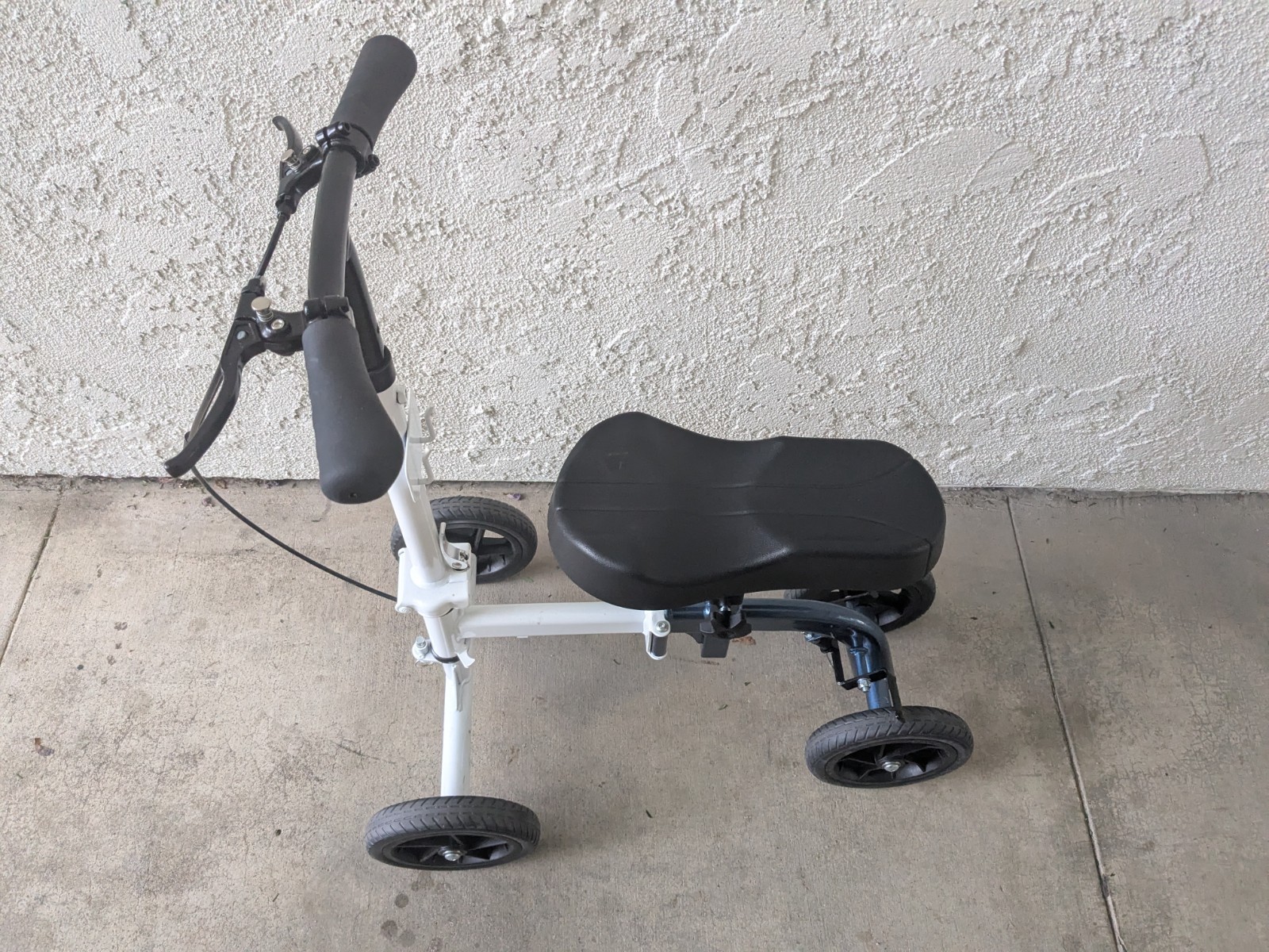 Padded Knee Scooter