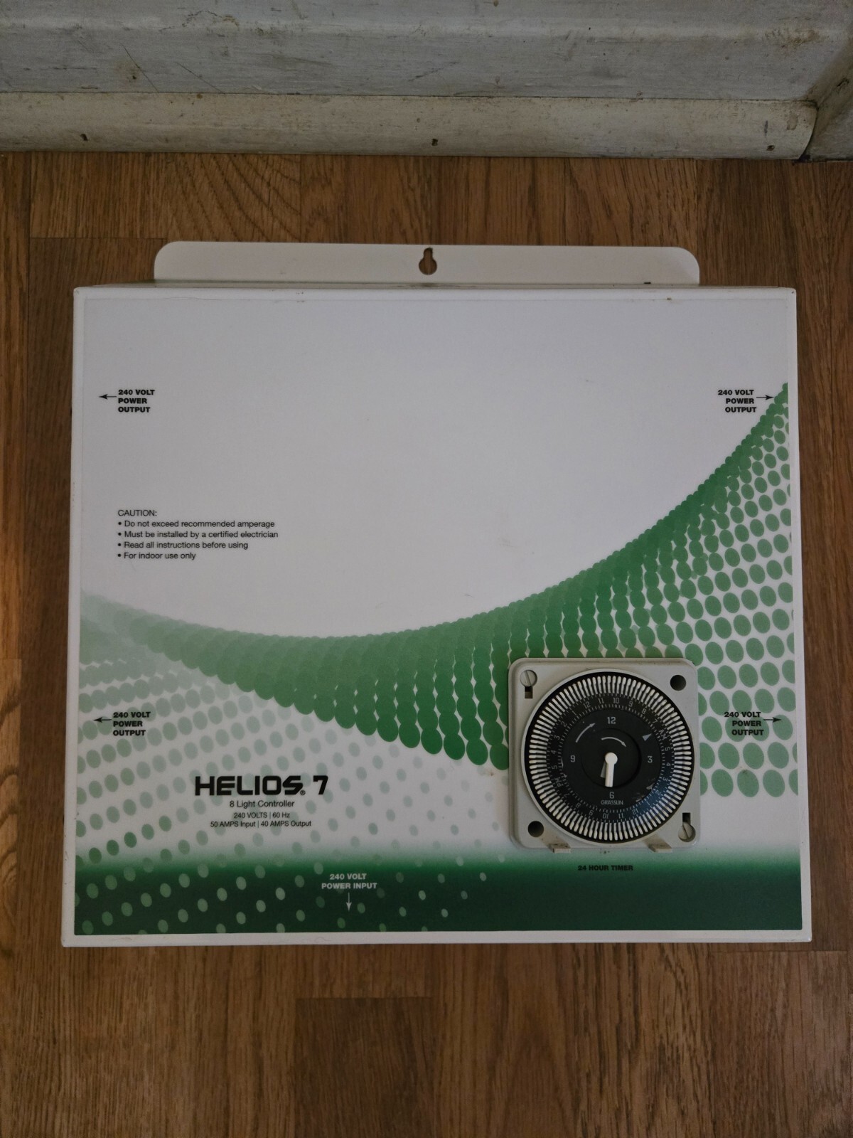 Titan Controls Helios 7 - 8 Light 240 Volt Controller w/ Timer