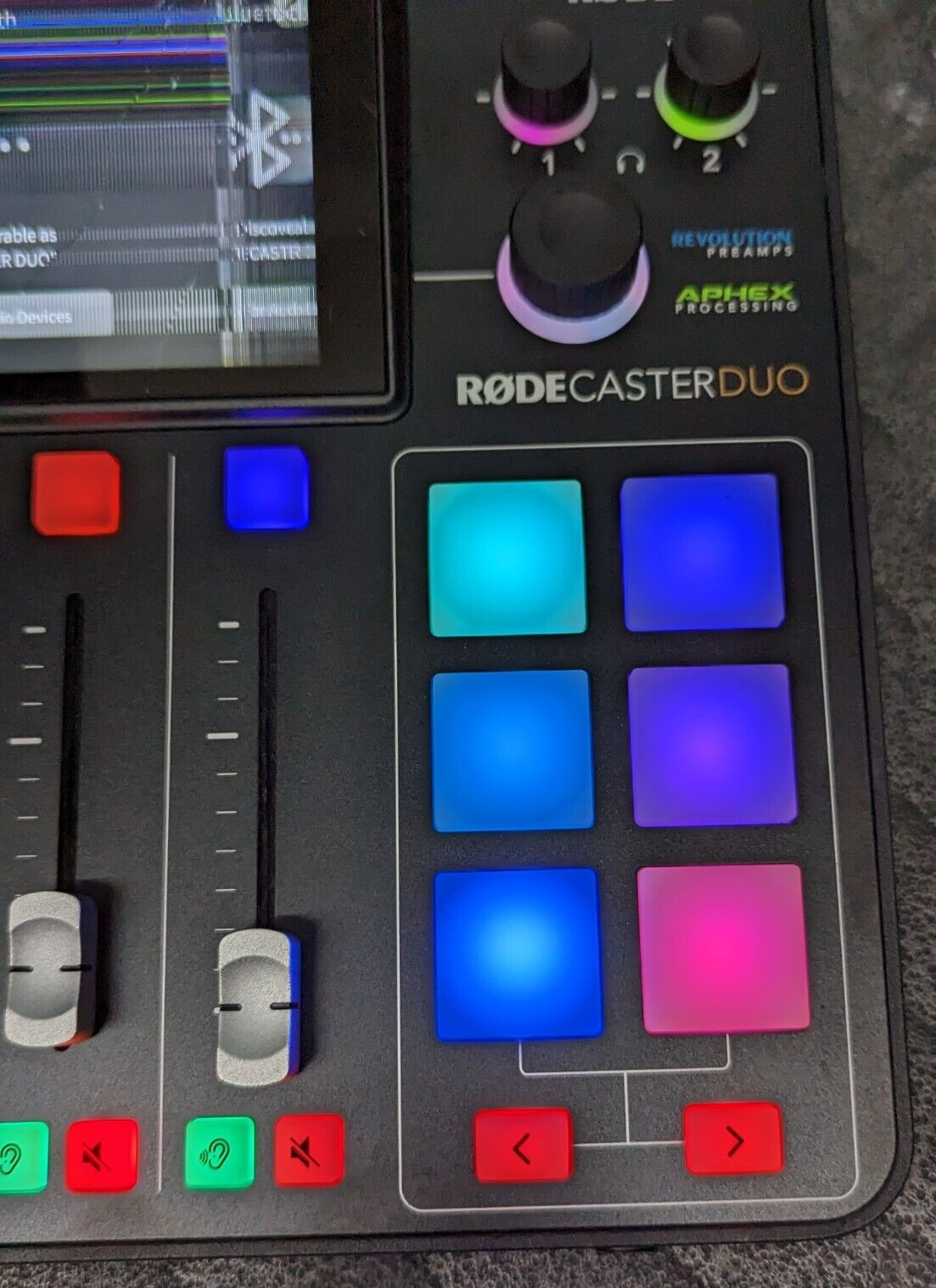 Rode RodeCaster Duo Streaming Mixer Integrated Audio Production Studio