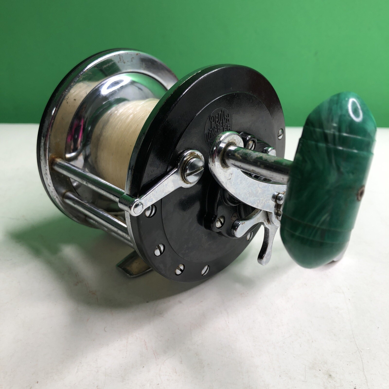 RARE Vintage Penn Long Beach 66 Fishing Reel Great Condition Marbled Green Knob