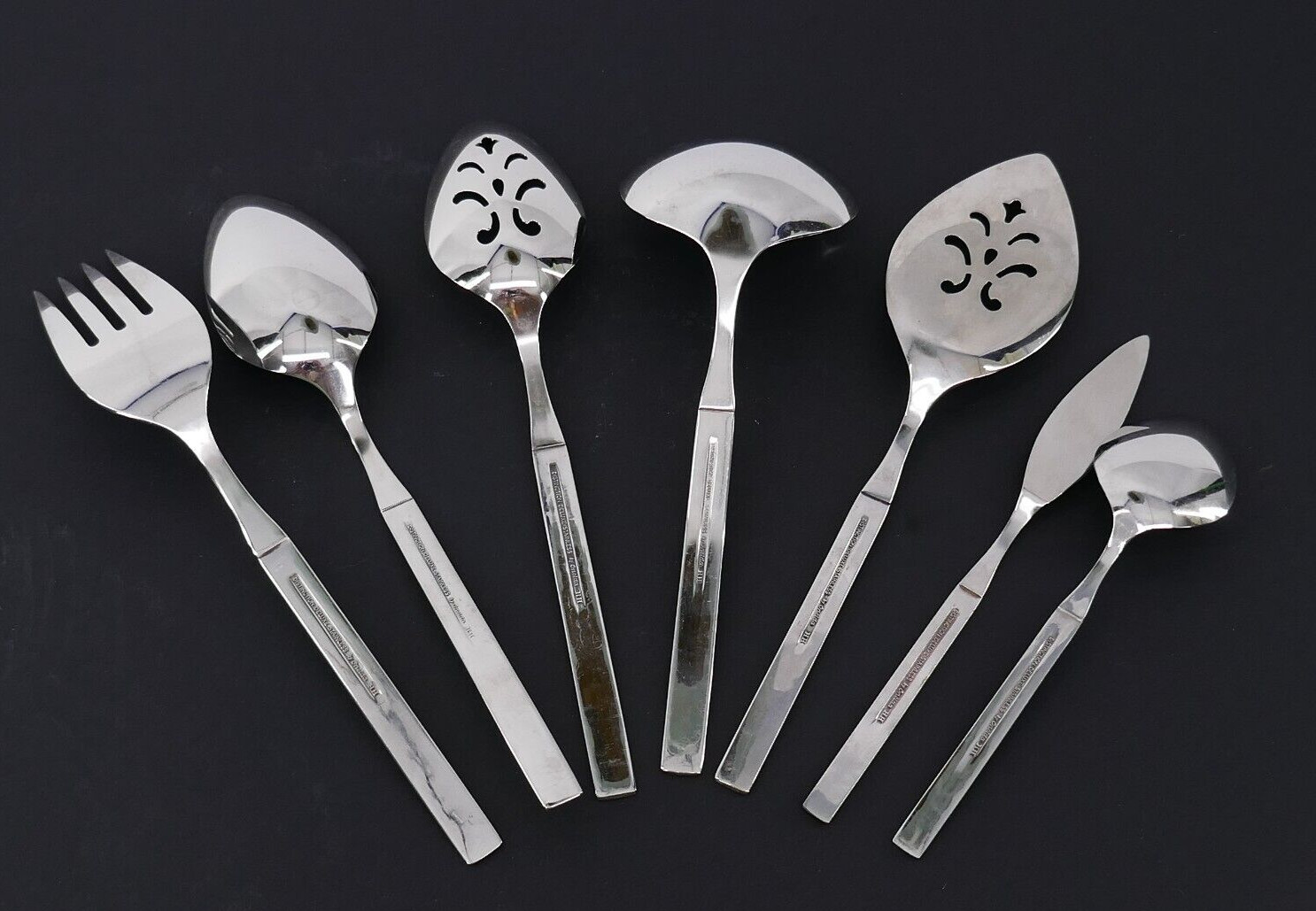 7 Pc ONEiDA DiSTiNCTiON DELUXE HH CAPRi SERViNG FLATWARE HOSTESS SET