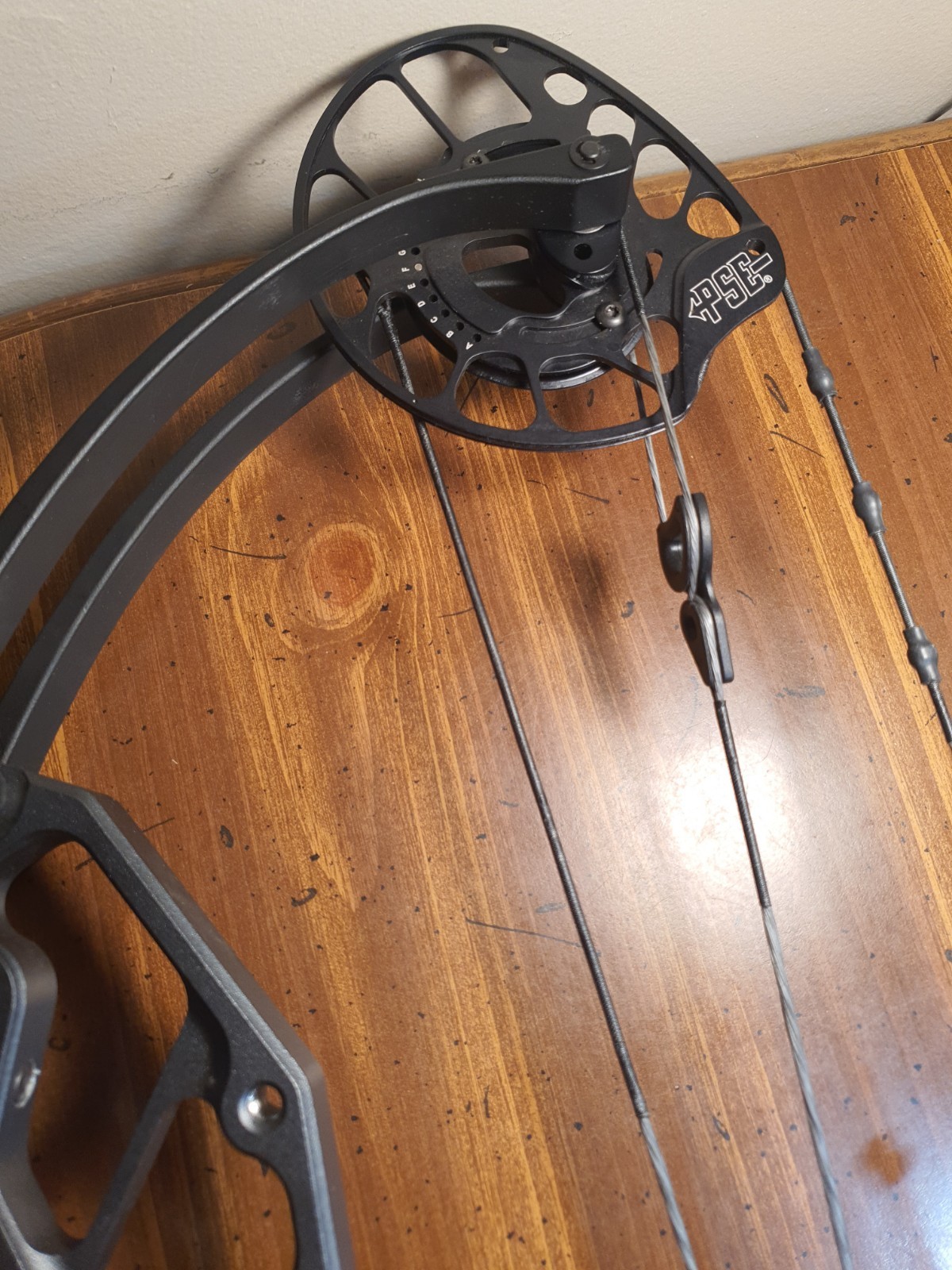 PSE ARCHERY ALTERA 65lbs