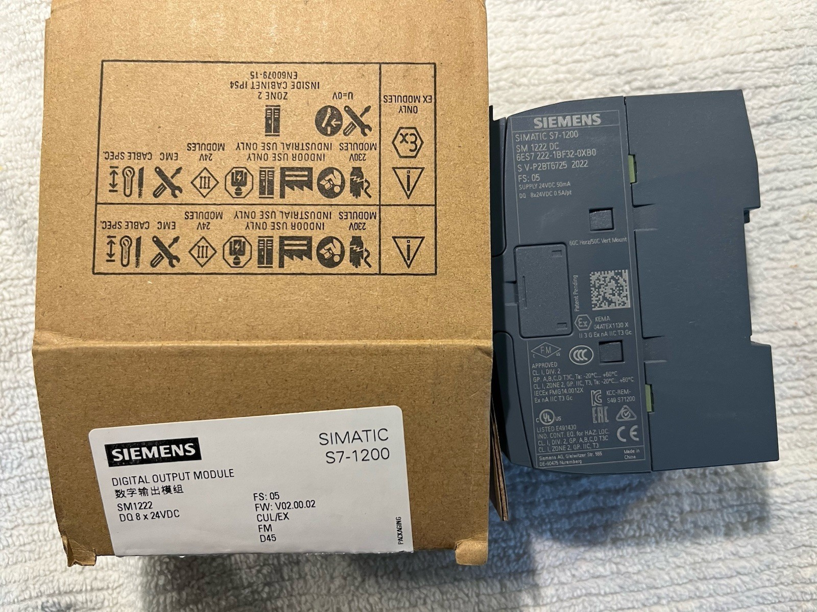 Siemens 6ES7222-1BF32-0XB0 Controller Module New in box