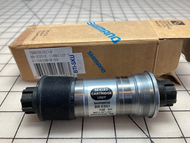 Shimano BB-ES51 73E BC1.37x24 Octa Link 118mm New Old Stock