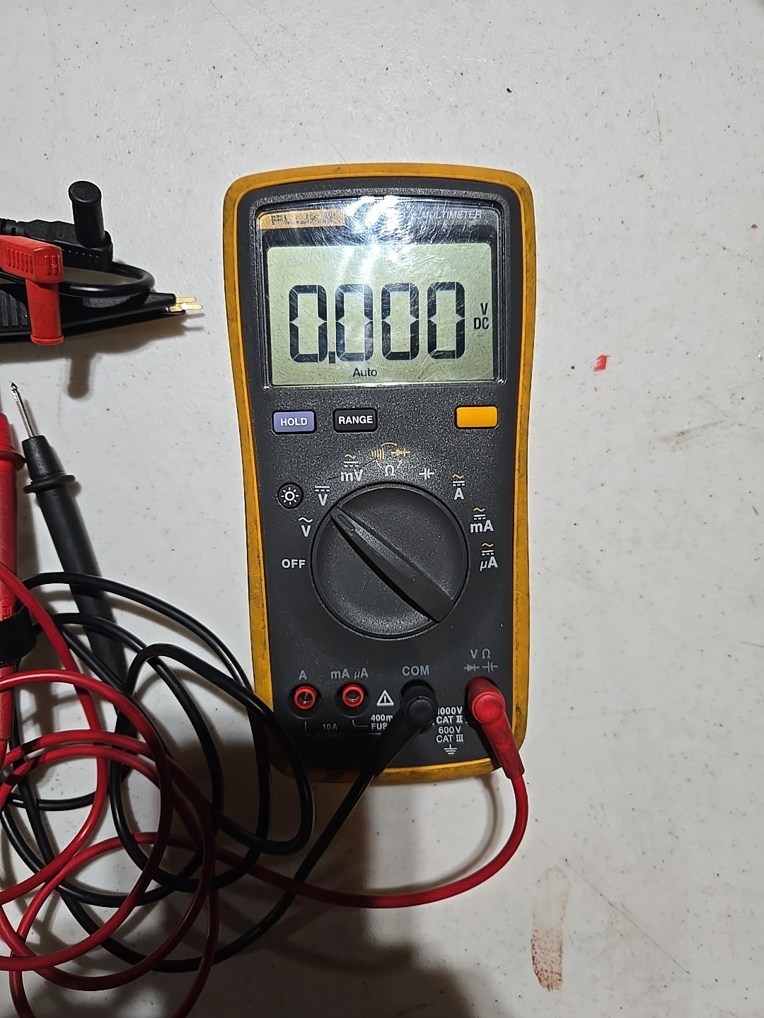 FLUKE 15B+ DIGITAL MULTIMETER (P03063942)