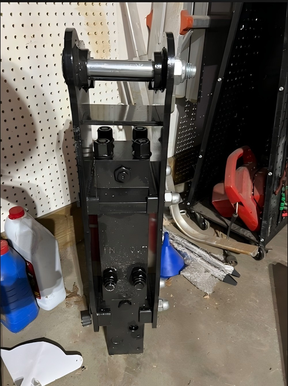 AGT Hydraulic Breaker Hammer Attachment Drilling Tool for 1-2 Ton Mini Excavator