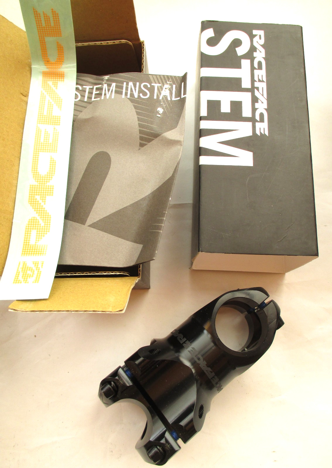 New Race Face Turbine R Mountain Bike / Bicycle Stem 35mm x 60mm Length. Black