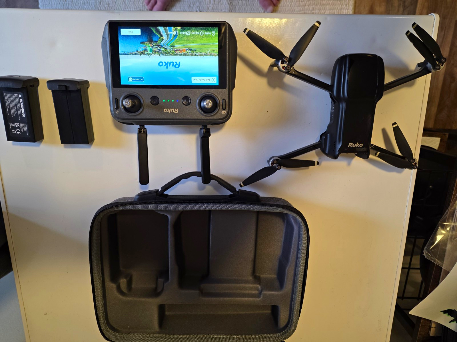 Ruko U11MINI Ready to Fly 4k Camera Drone w/ 8k Screen Remote 2 Batteries & Case