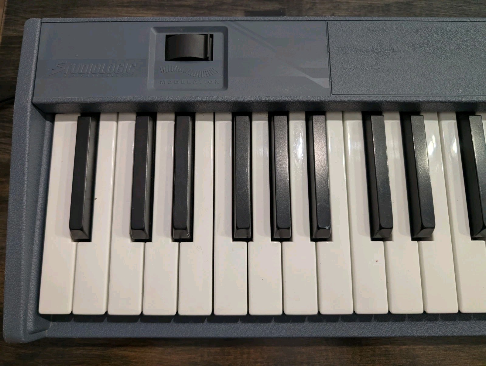 Studiologic TMK88 88-key Electric Keyboard MIDI Controller - Powers on Untested