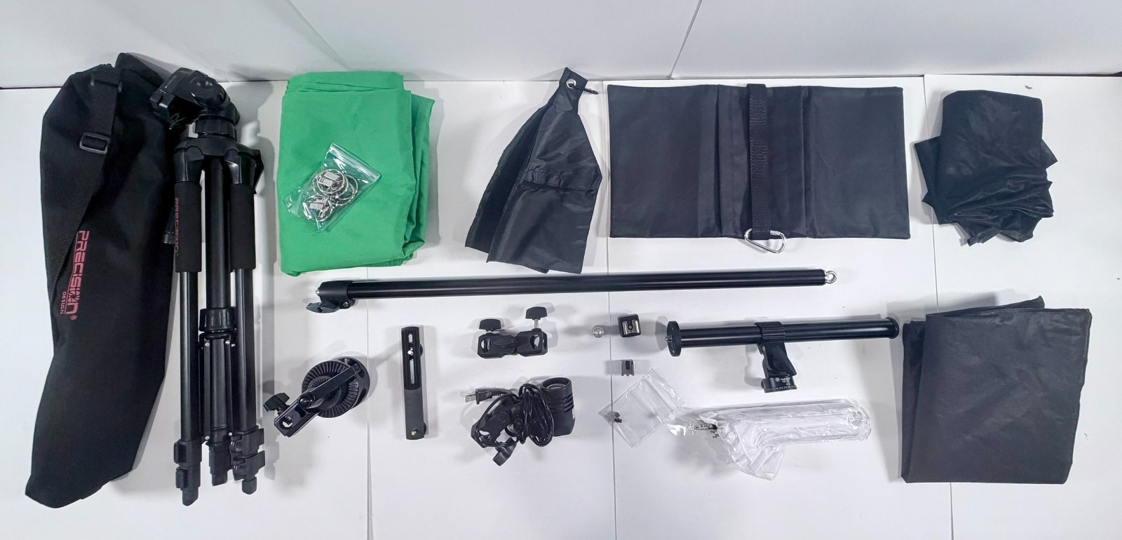 Podcast / Video Creator Studio Bundle – Tripod, Boom Arm, 5x7 Green Screen