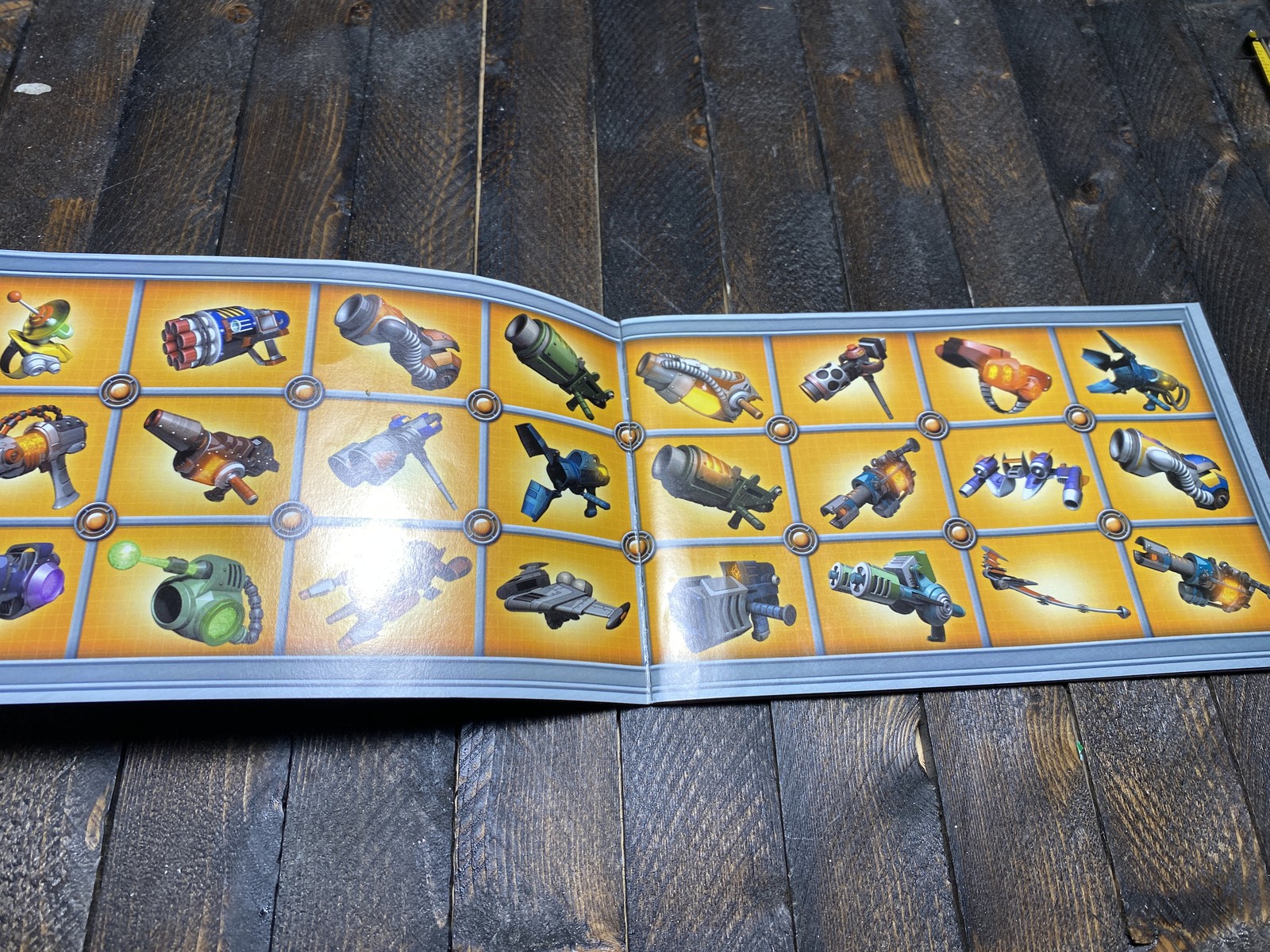 Ratchet & Clank Going Commando Official Strategy Guide PS2
