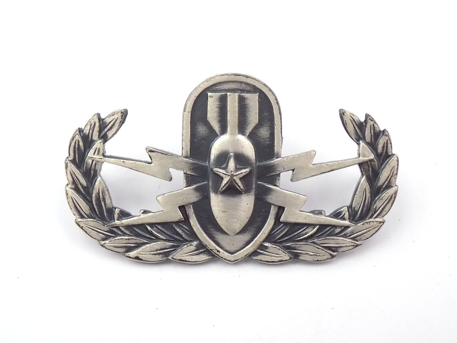 Original Vietnam War US Army Senior Explosive Ordnance Disposal (EOD) Badge
