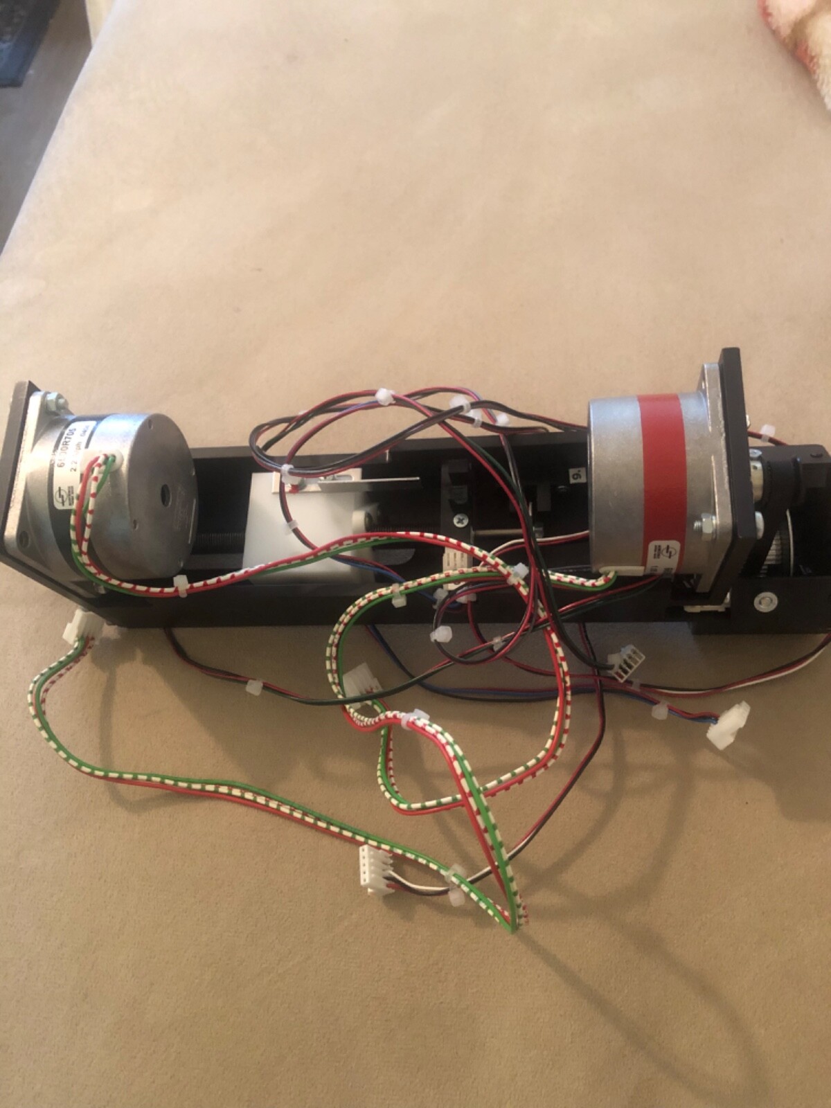 SONCEBOZ Dual-Stepping Motor Assembly 6500R705 2.2 A/ph