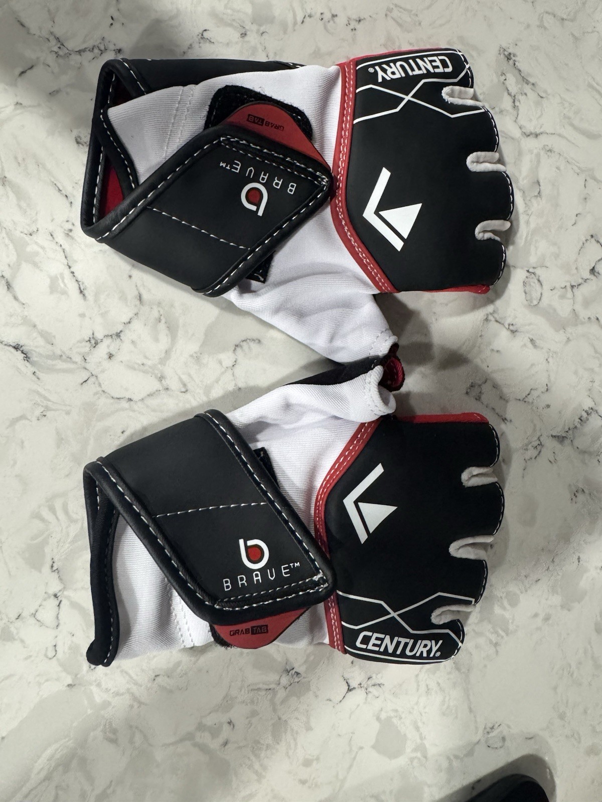 Century Martial Arts Men's Brave Gel Gloves Black And Red Size S/M.