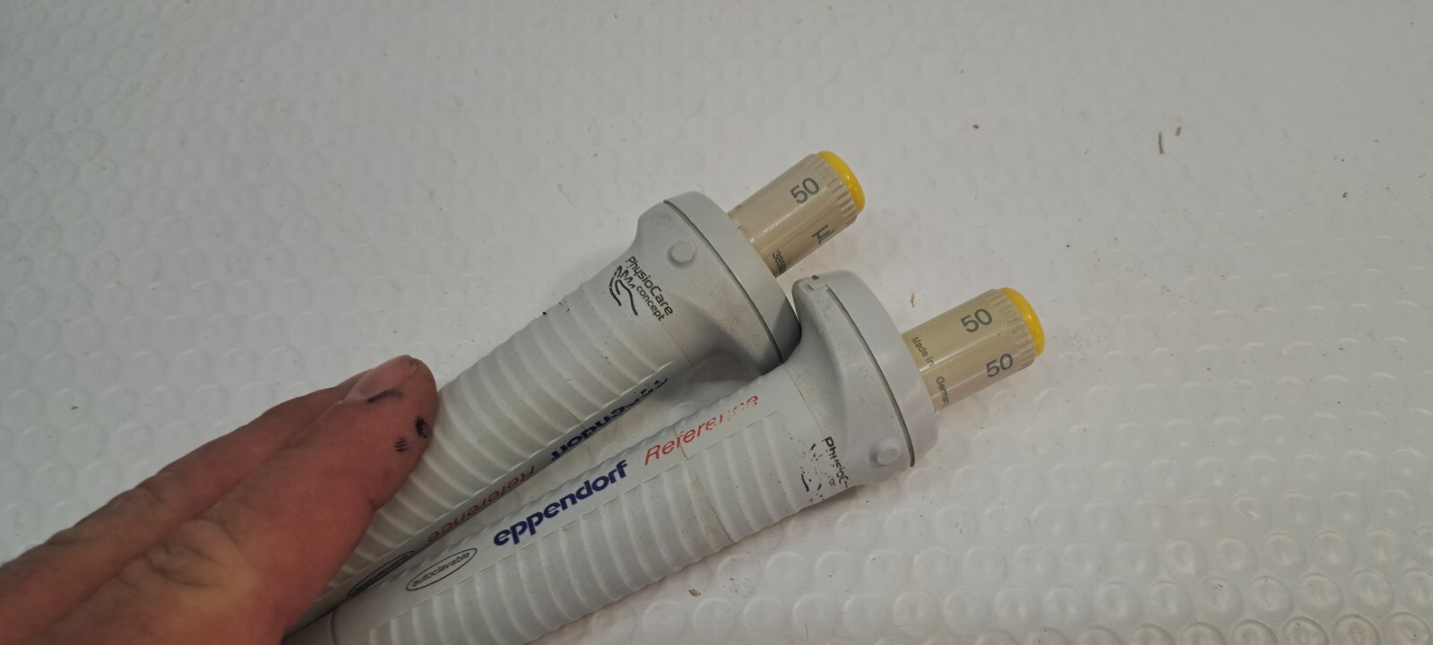 lot of 2 Eppendorf Reference 50 µL Single Channel Pipette