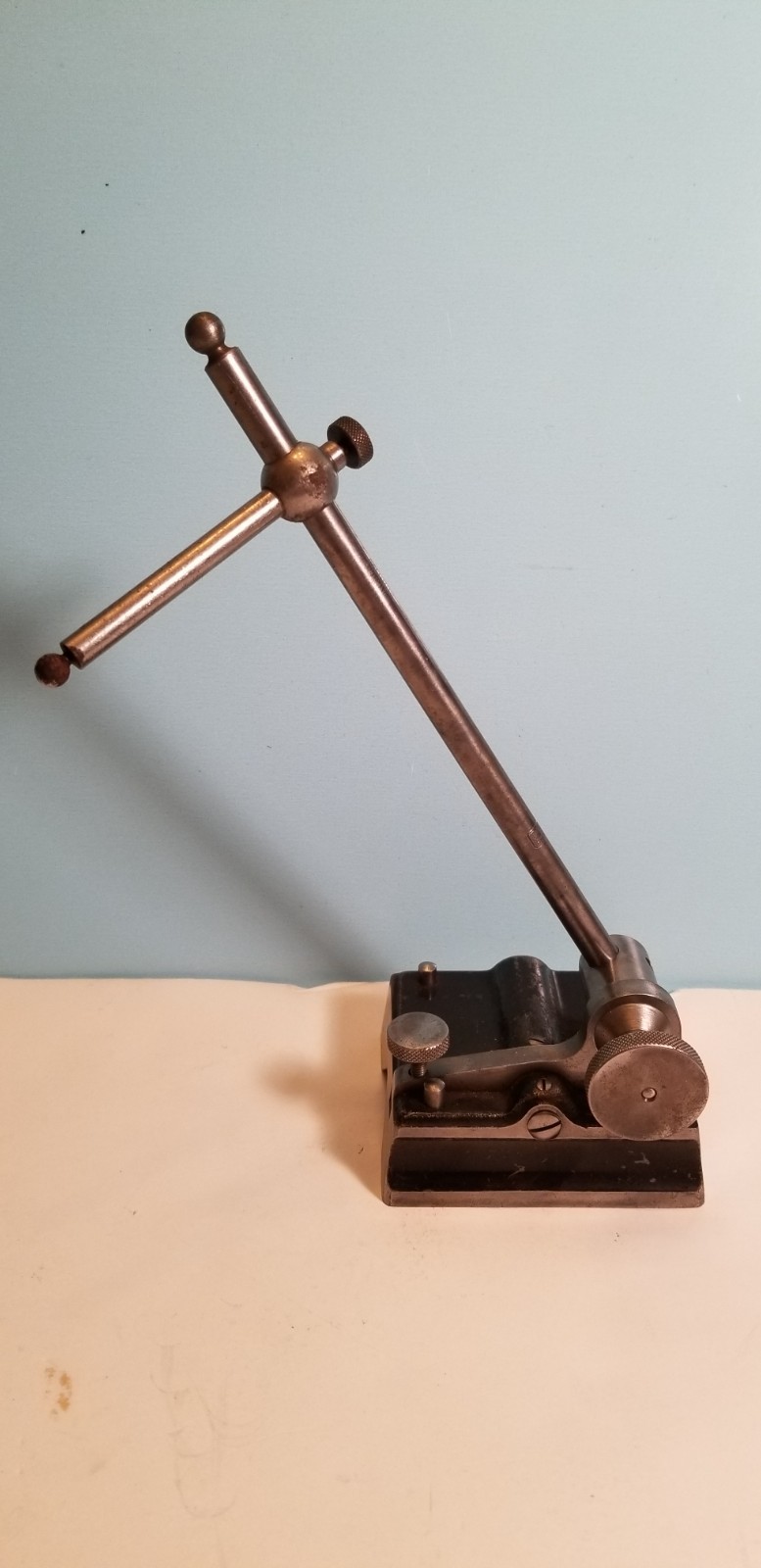VINTAGE  SURFACE  DIA L INDICATOR  w/t 6"  STARRETT  SPINDLE