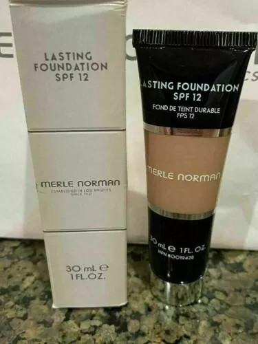 Merle Norman Lasting Foundation. Shade is SIMPLY BEIGE...NEW/w BOX