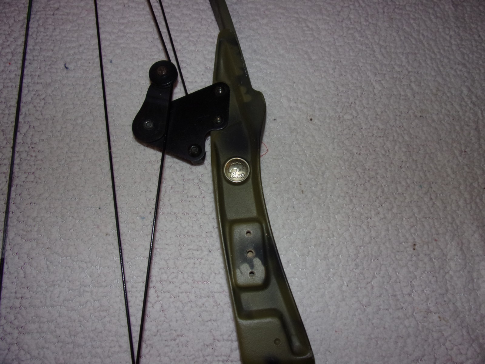 Bear Whitetail Hunter Green Camo Compound Bow