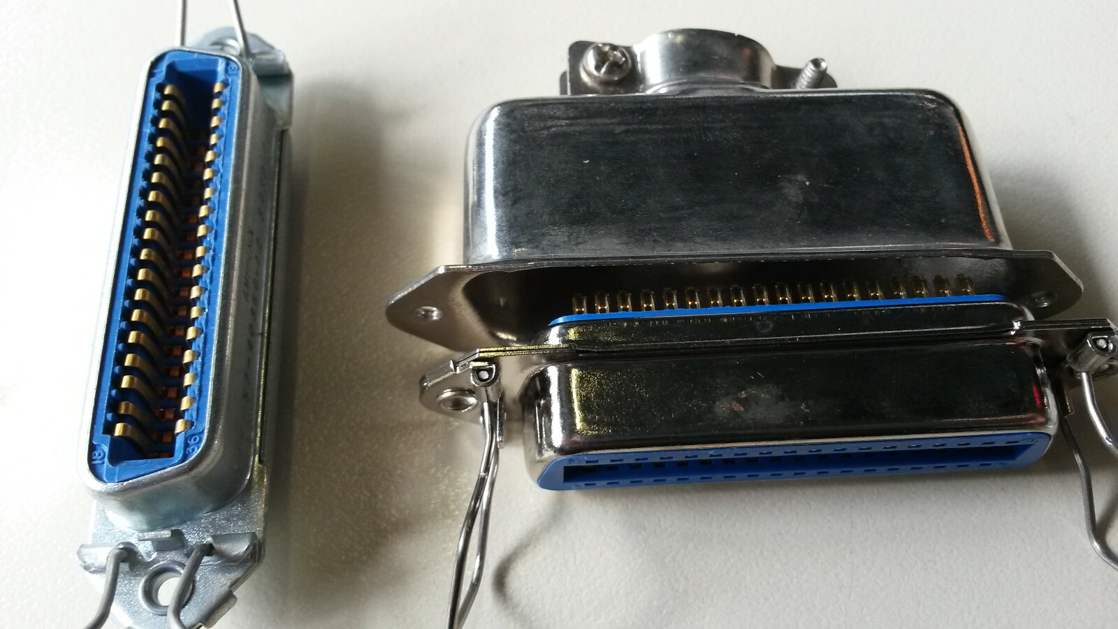 2x nostalgia 36 pole installation socket Centronix + 1x housing PC + model making etc.