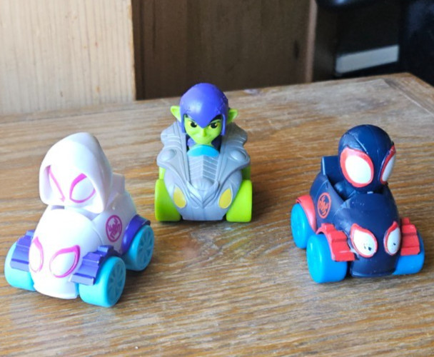 MARVEL'S SPIDEY AND HIS AMAZING FRIENDS. MINI VEHICLE SET. 2020 MARVEL