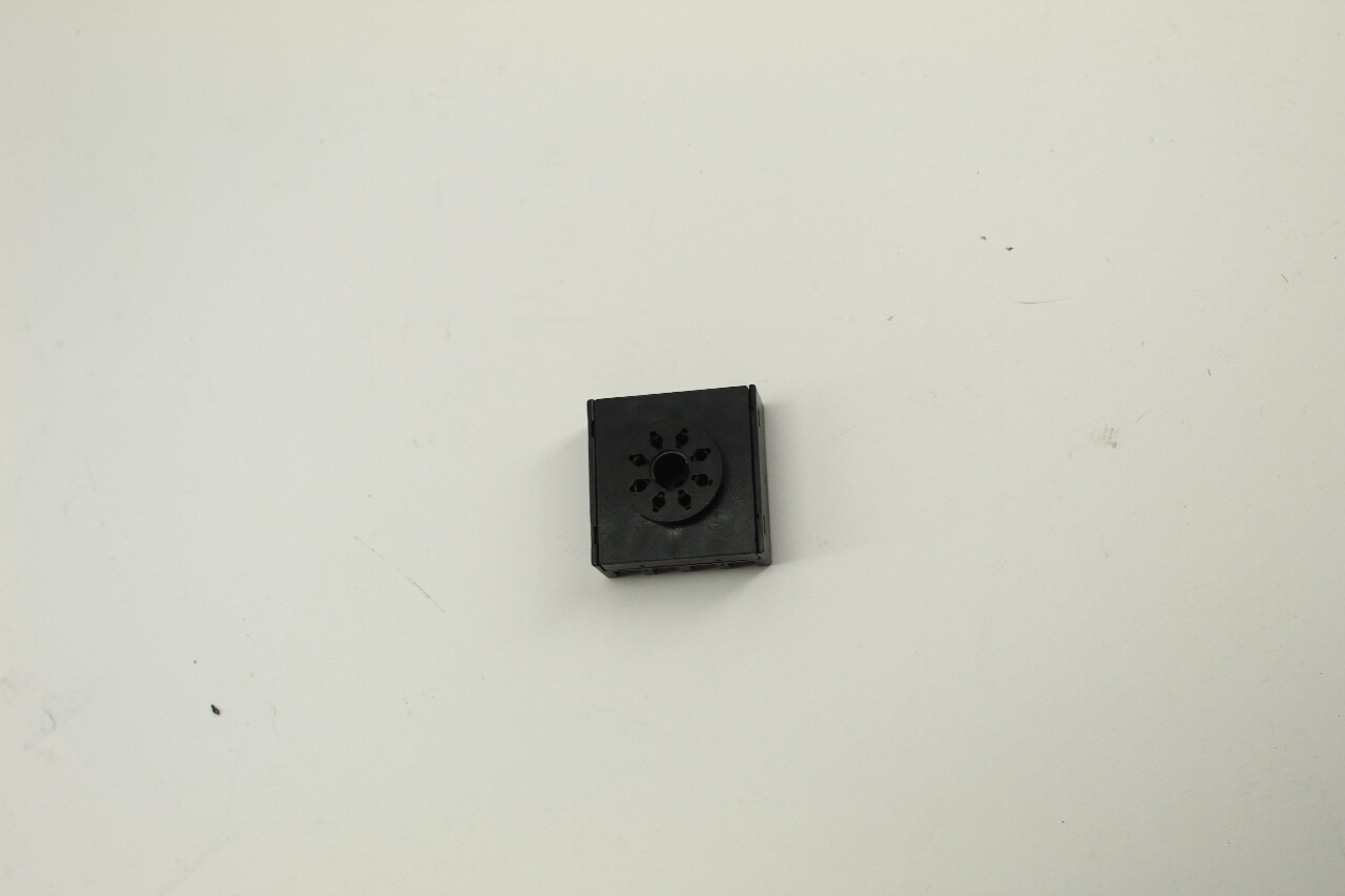 Omron P36-08 Relay Socket New