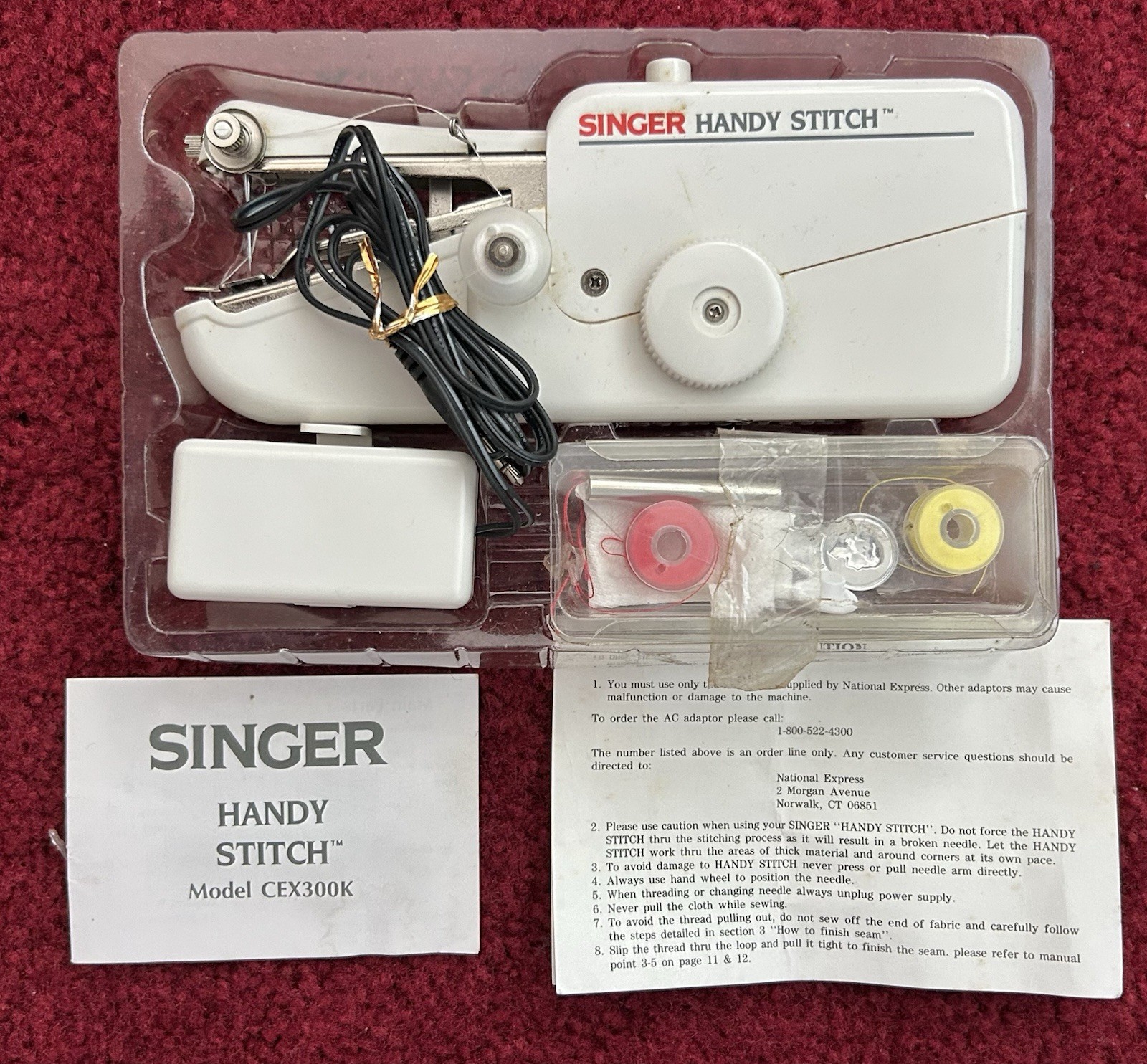 VTG Singer Handy Stitch Model CEX300K Battery Operated Portable Sewing Machine