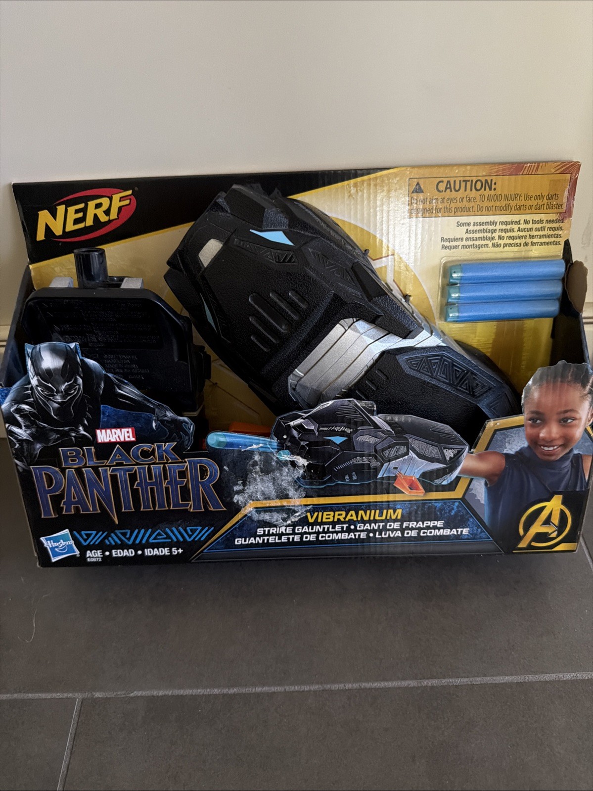 Nerf Marvel Black Panther Vibranium Strike Gauntlet Hasbro new