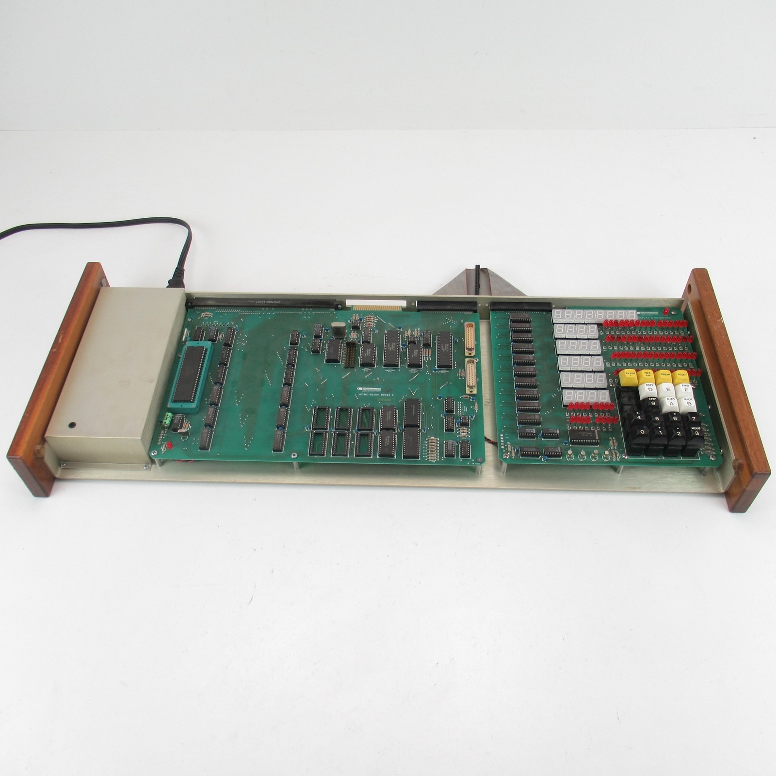 COMPUTER SYSTEM ASSOCIATES CSA MICRO 68000 BASED VINTAGE COMPUTER SYSTEM -ISSUES