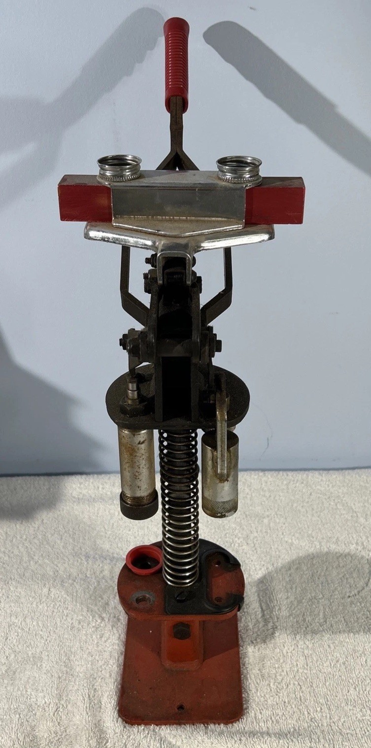 MEC 600 Jr 12 Gauge (based On MEC Color Coding And Size) Reloading Press