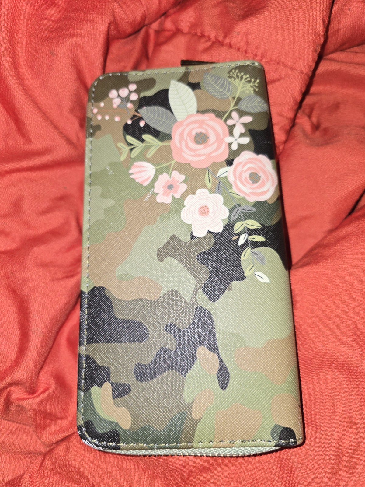 Karma Gifts Camouflage Large Wallet, 7.5-inch Length, Women Travel Accessories