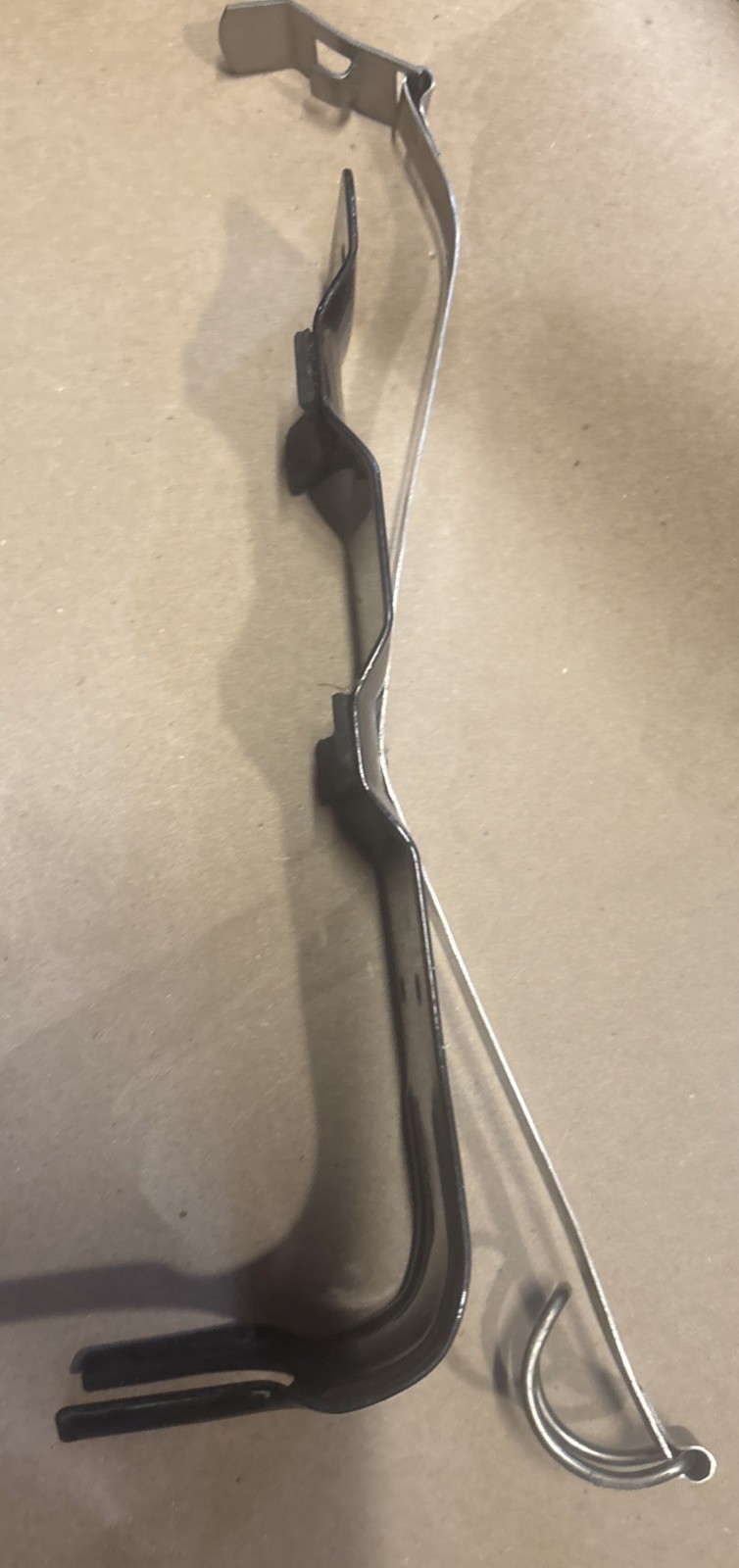 Kidde 420118 Steel Fire Extinguisher Bracket w/ Strap, Fire Away Model: 5,10,110