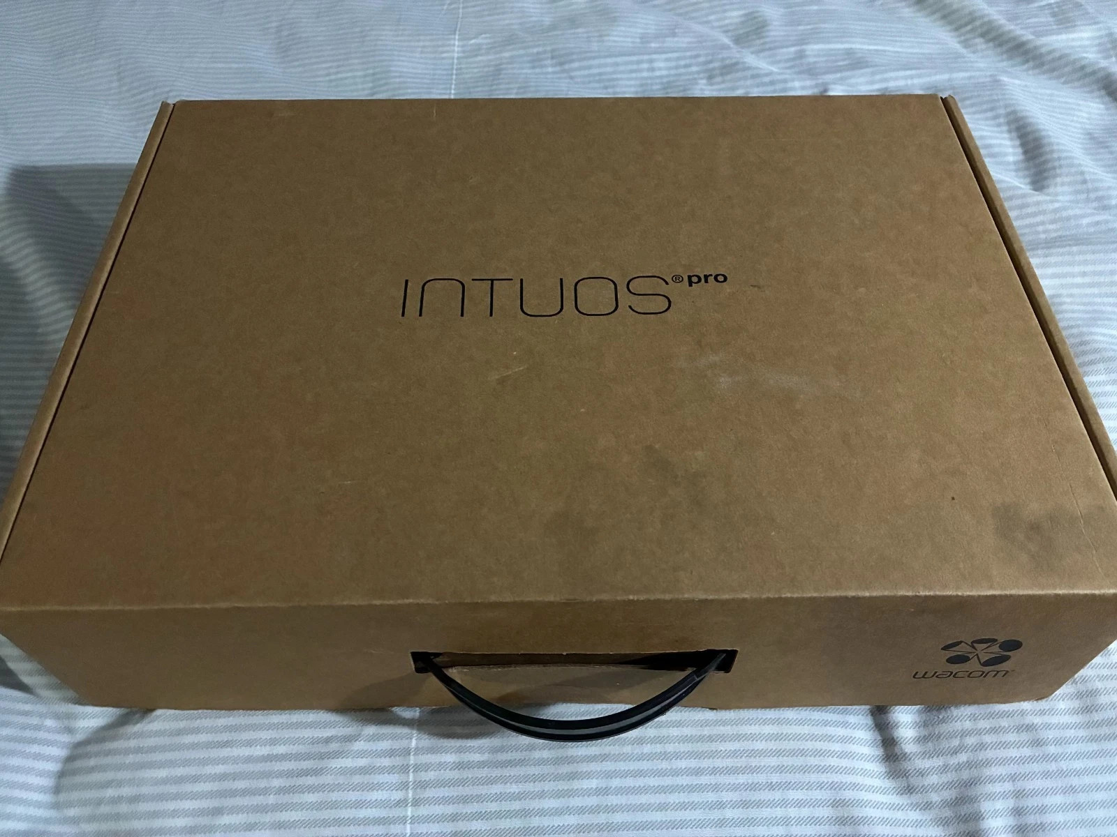 Wacom Intuos Pro Small PTH-451 Graphics Tablet No Pen