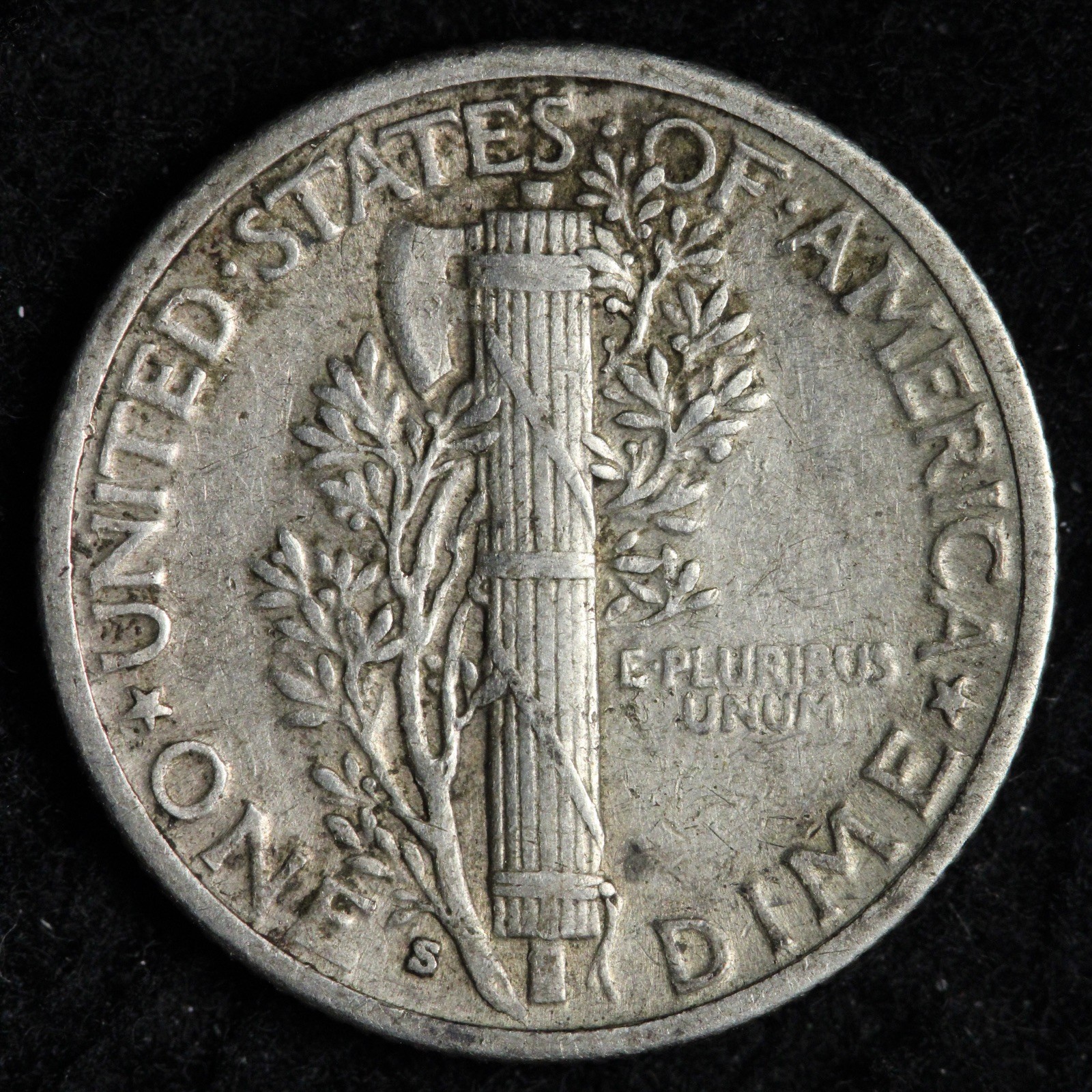 1930-S Mercury Silver Dime AU+ E232 GUCF