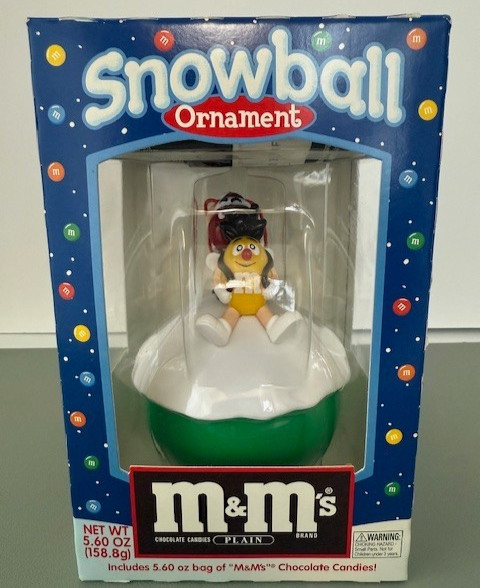 M&M's Snowball Collectible Ornament M&M Sleigh Reindeer Top New