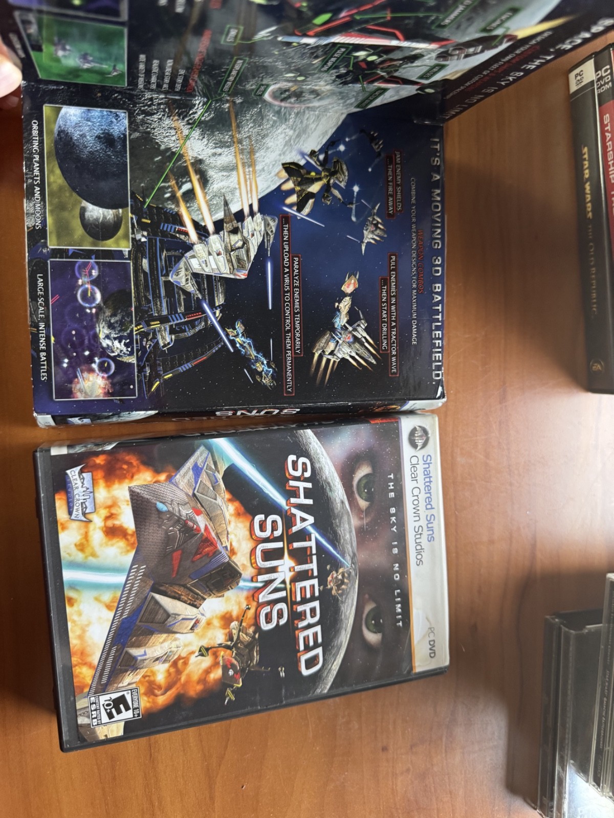 Shattered Suns - PC DVD-Rom - COMPLETE