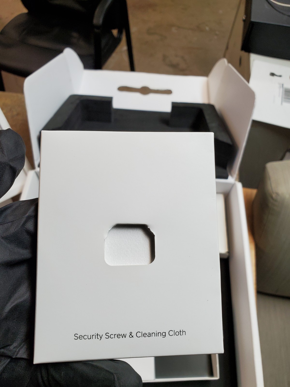 Square POS System Kit w/ Contactless Reader, Mounts, Toolkit & Cloth S1F-CHN