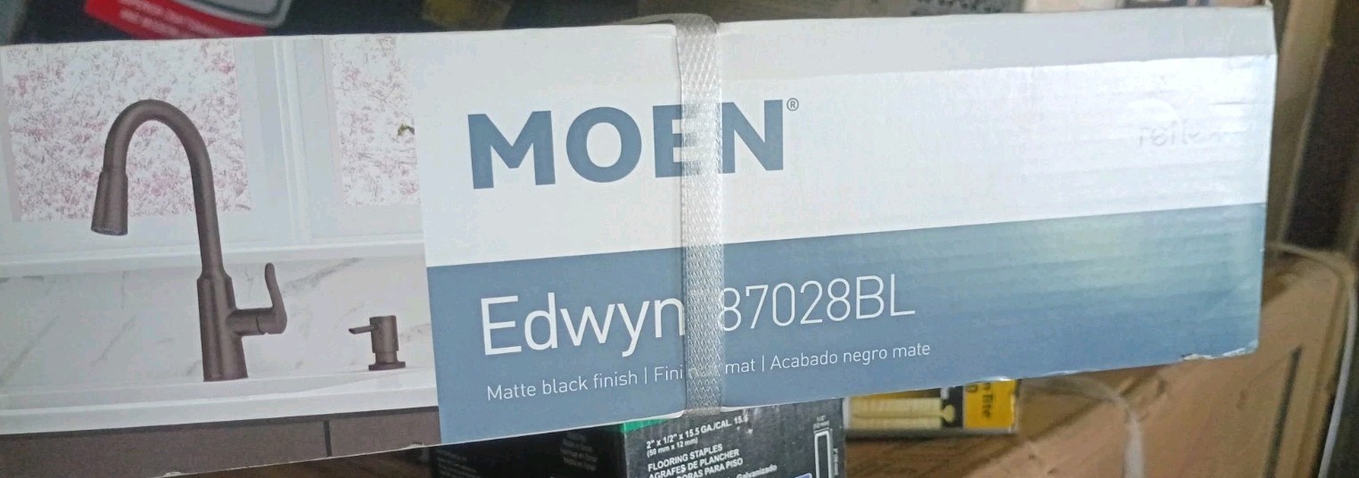 Moen Edwyn Matte Black Single Handle Deck-mount Pull-down Kitchen Faucet 87028BL